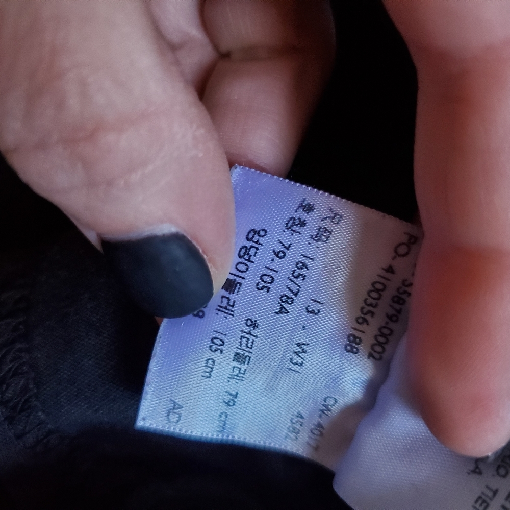 Shorts - Picture 3 of 3